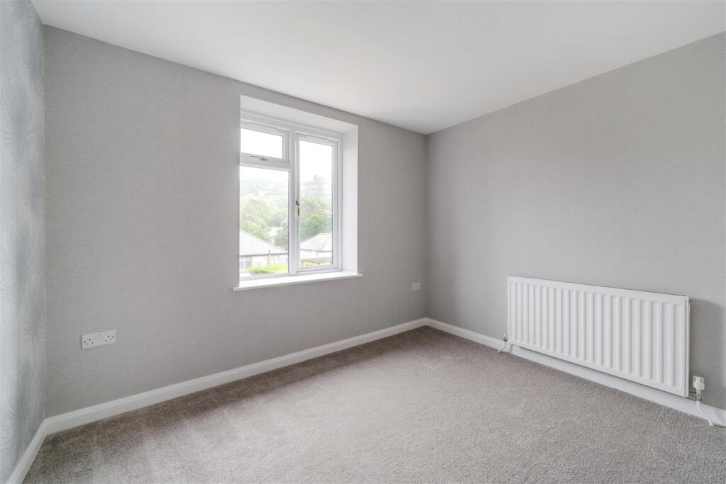 Bedroom1-2.jpg