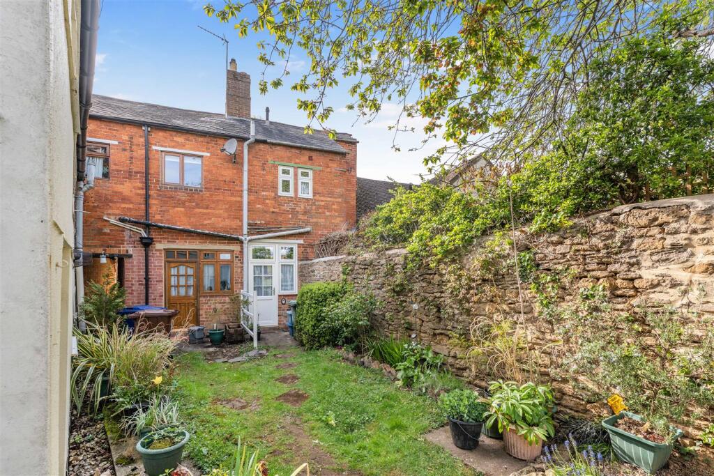 9 Church Street, Bodicote-21.jpg