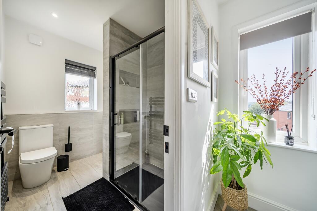 1344302-4-68b05c990cecc