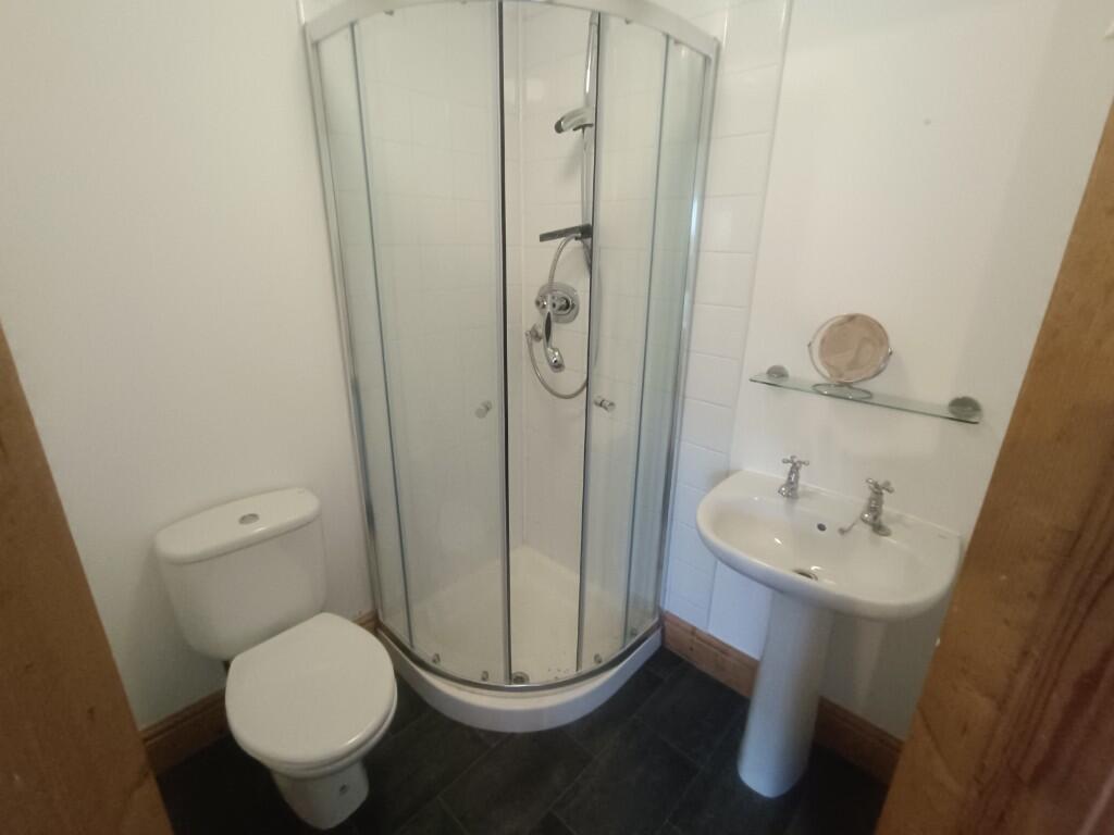 Ensuite shower