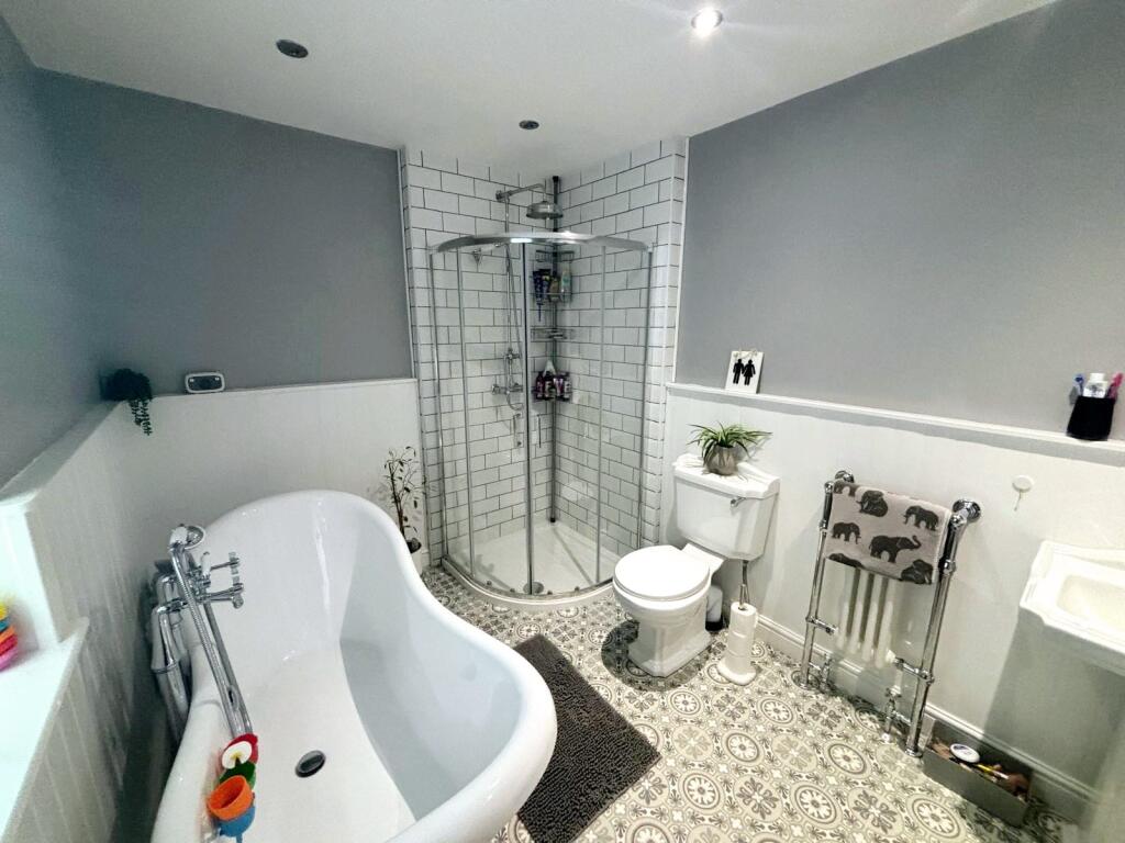 15fd69c3-78d5-45f7-82ea-8e584653faf3