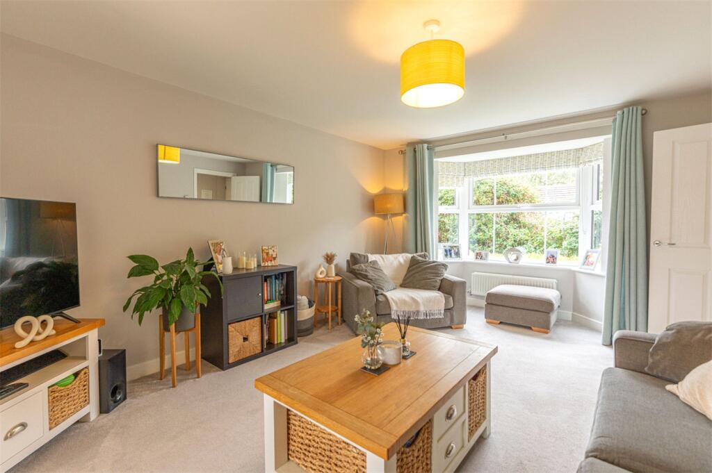 Sitting Room To Wind