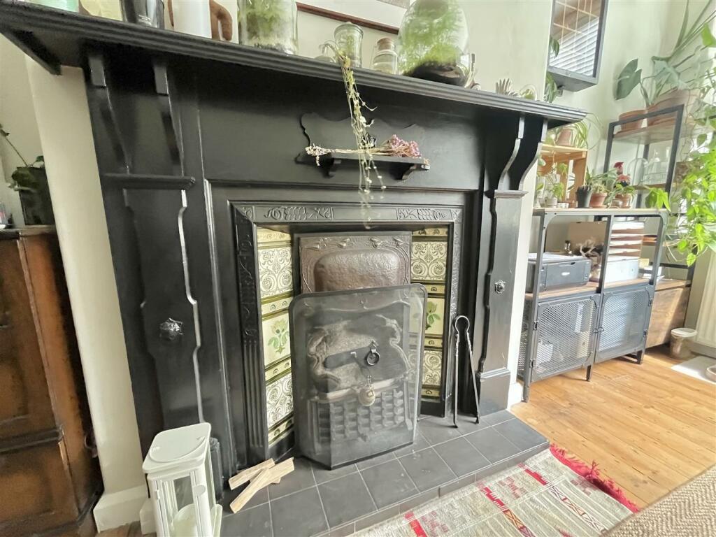 Lounge Fireplace Aspect