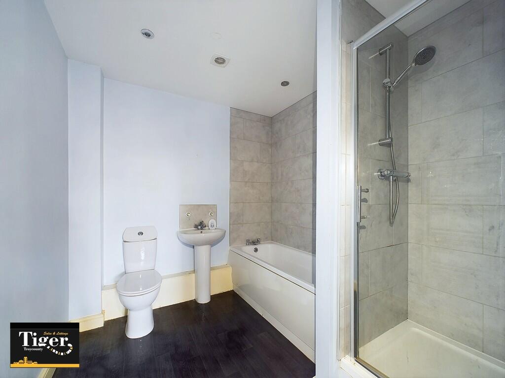 CAM02176G0-PR0474...