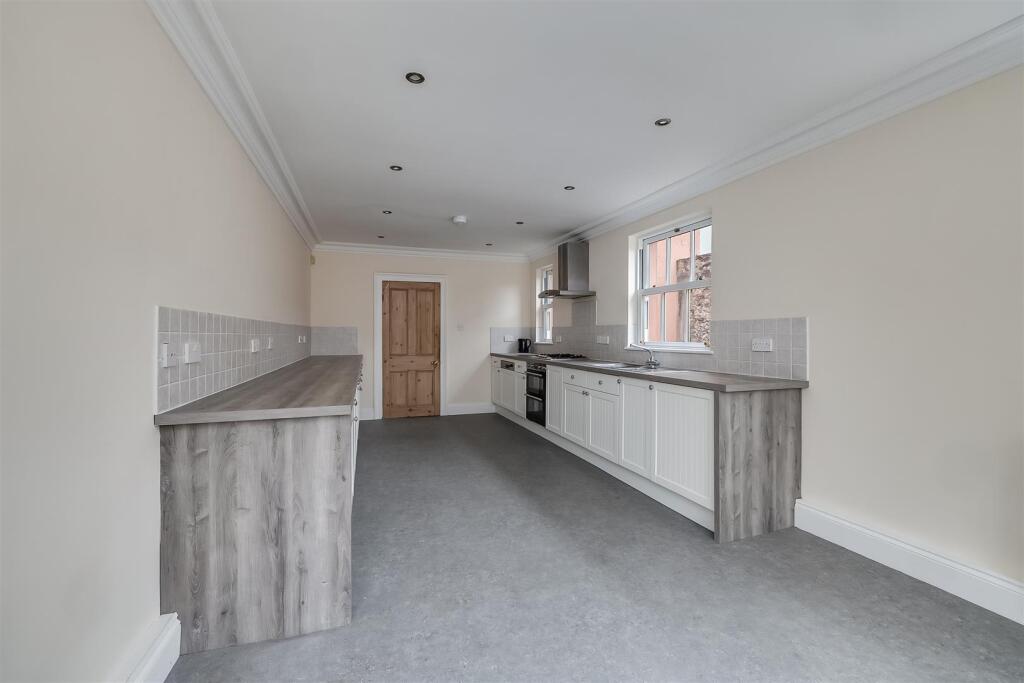 Kitchen/Breakfast Room 2