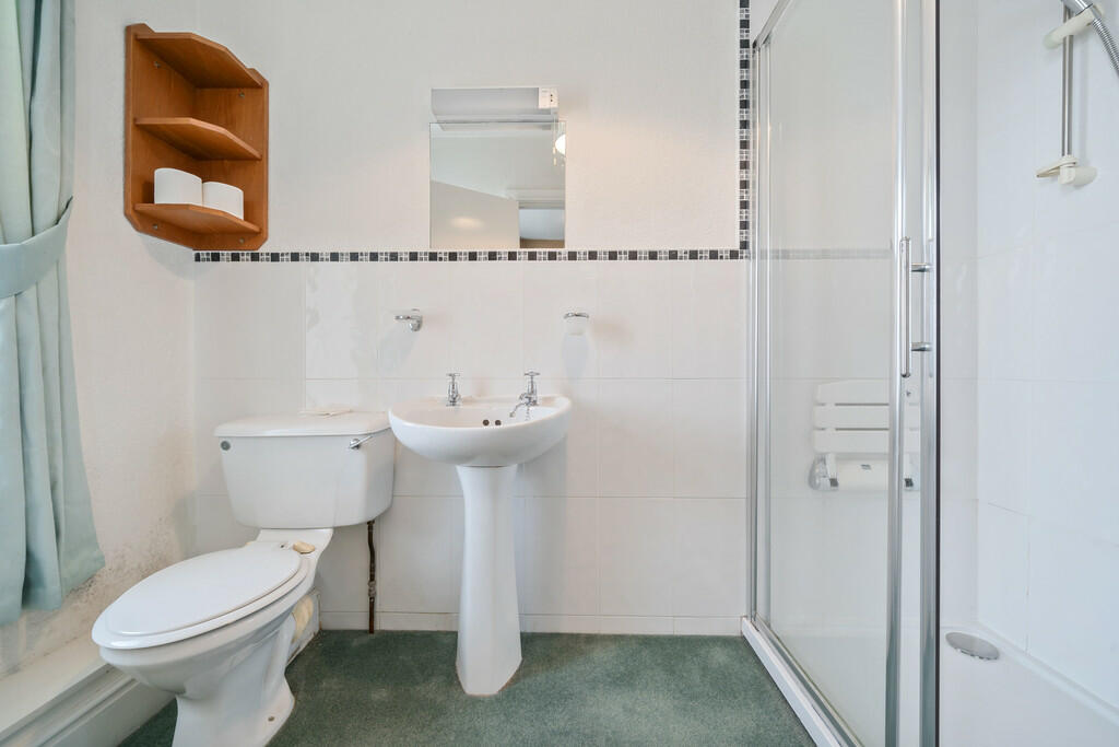 Ensuite Shower Ro...