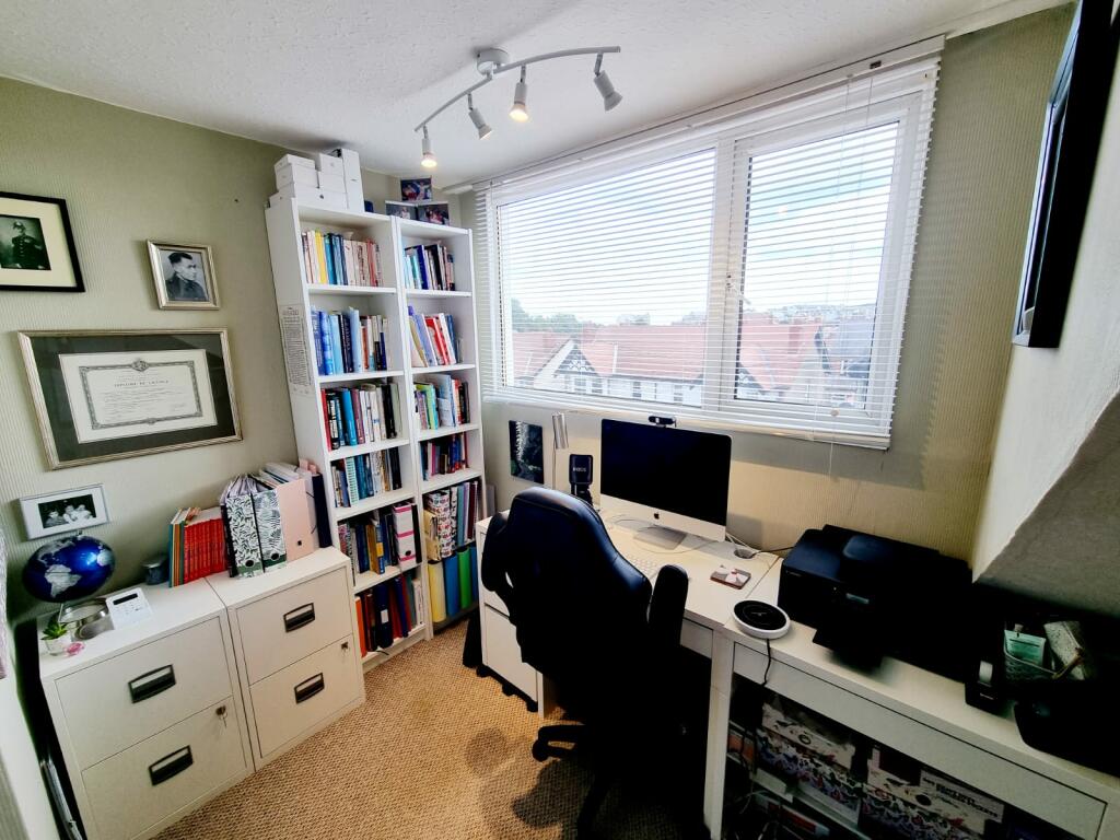 2d66af1c-0a9a-4e58-a87e-38f35bb611d0