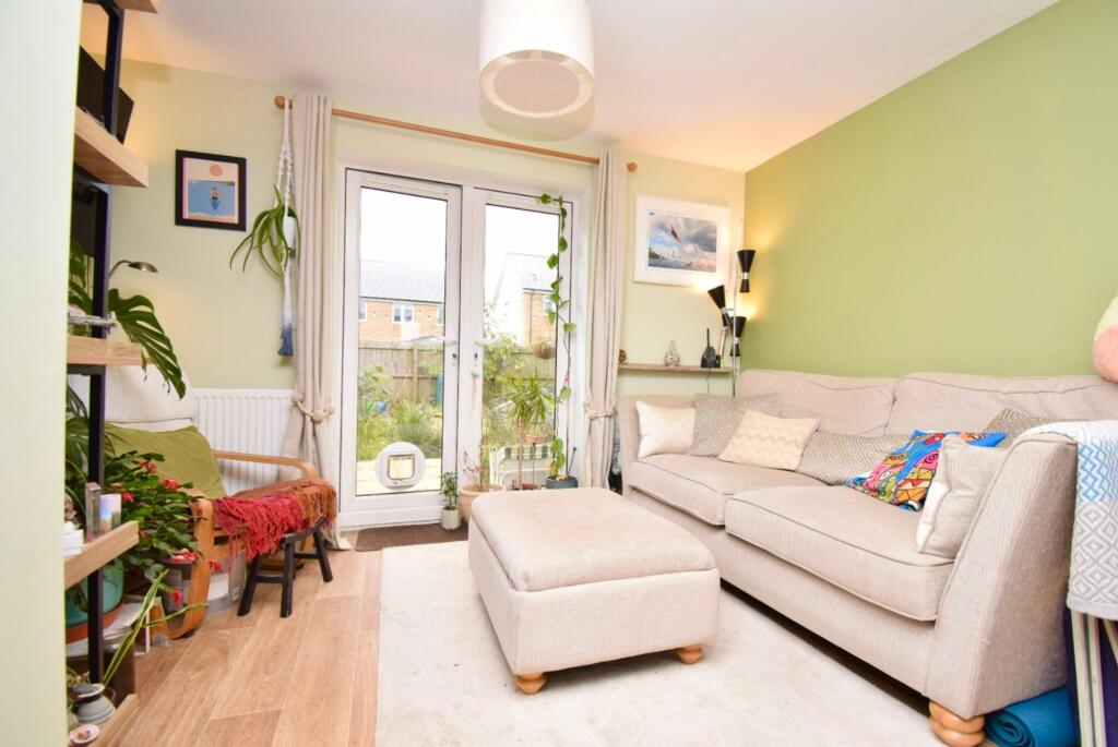 Open Plan Living Room/ Kitchen