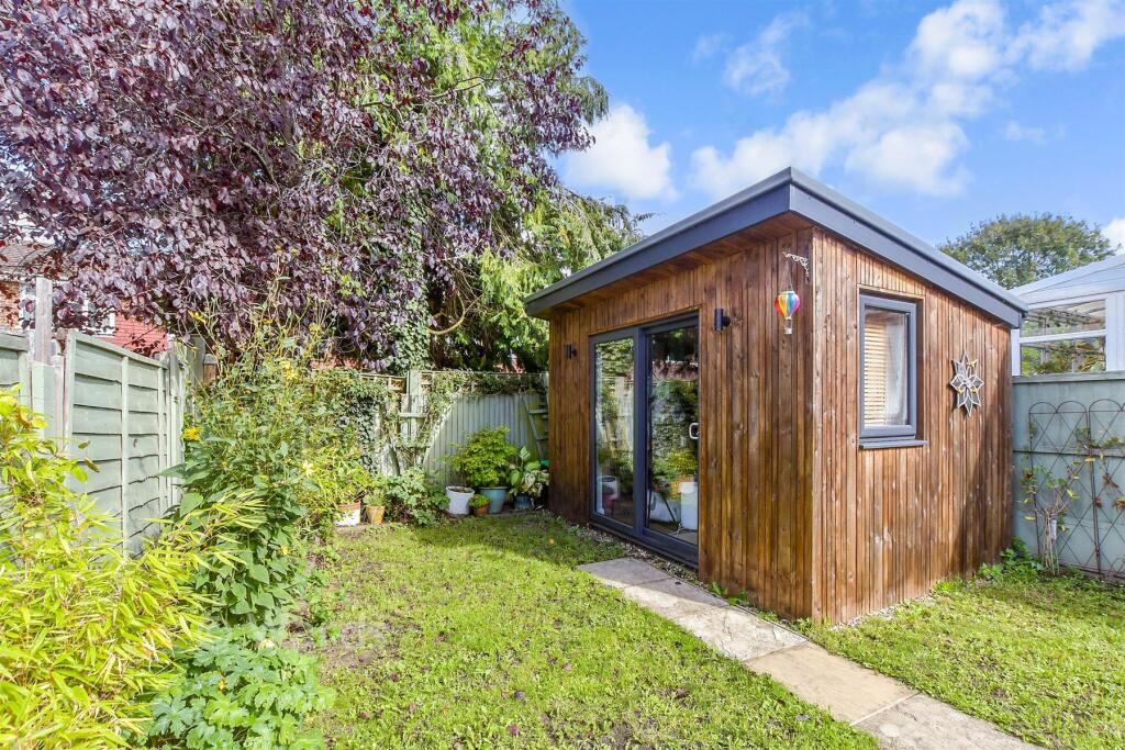 Workshop/Outbuildings