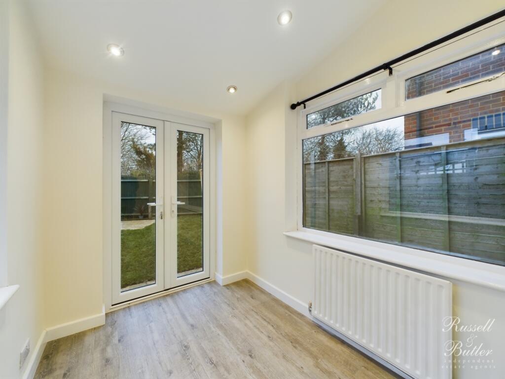 CAM01995G0-PR0234-STILL001