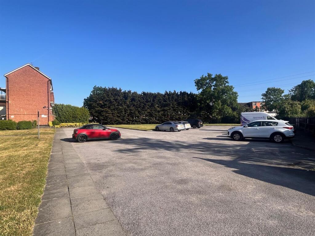 parking.jpg