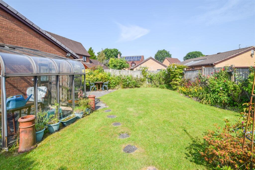 Constables - 2 Glendale Grove-12.jpg