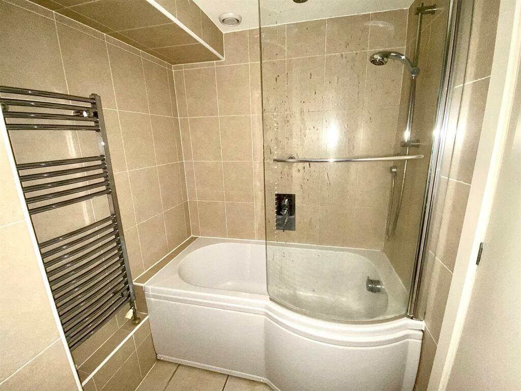 Ledgard bridge 75 bathroom 2.jpg