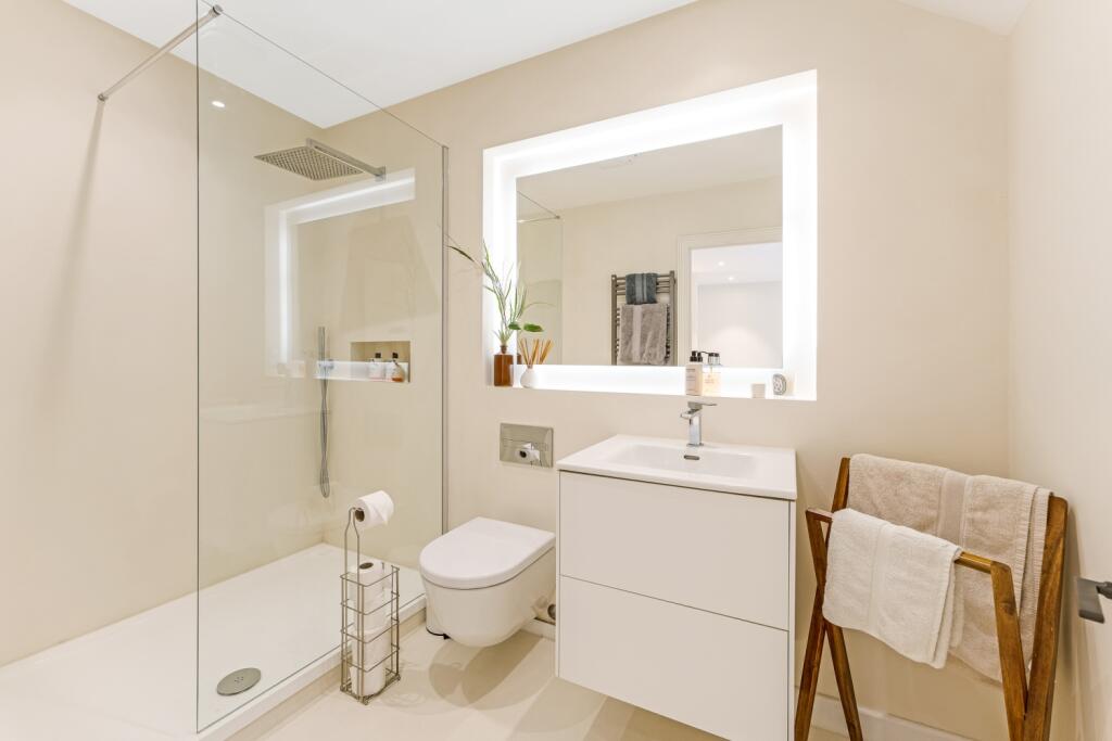 En-suite Shower Room