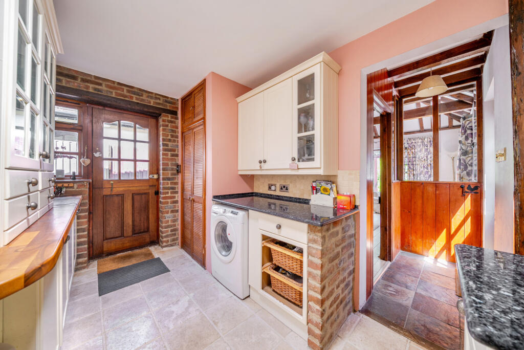 1311540-22-6852a7...