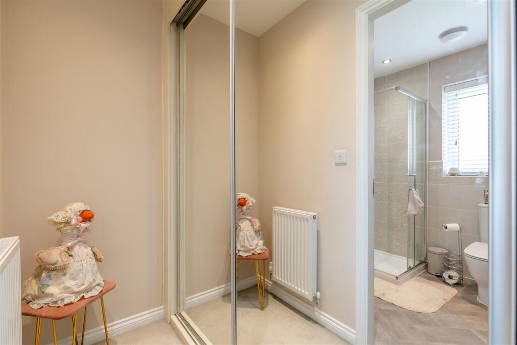 8660037-interior16.jpg