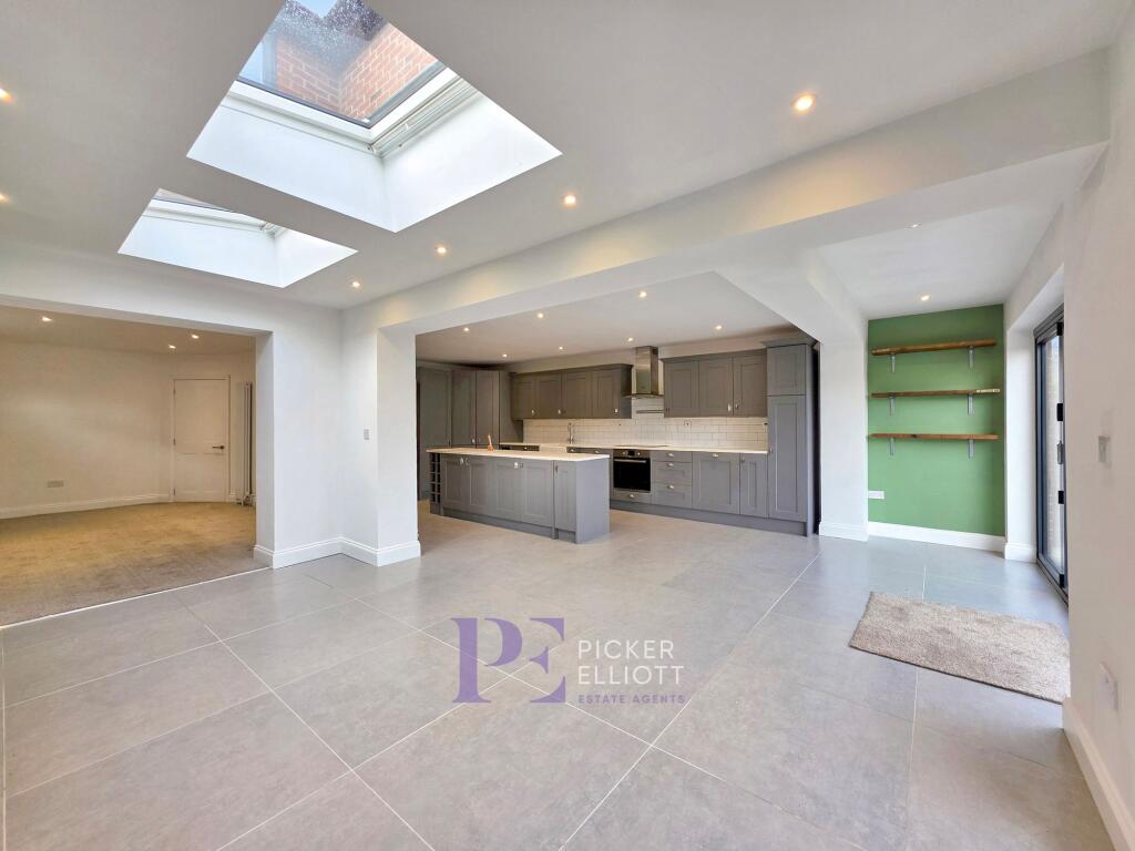 Living kitchen dining room