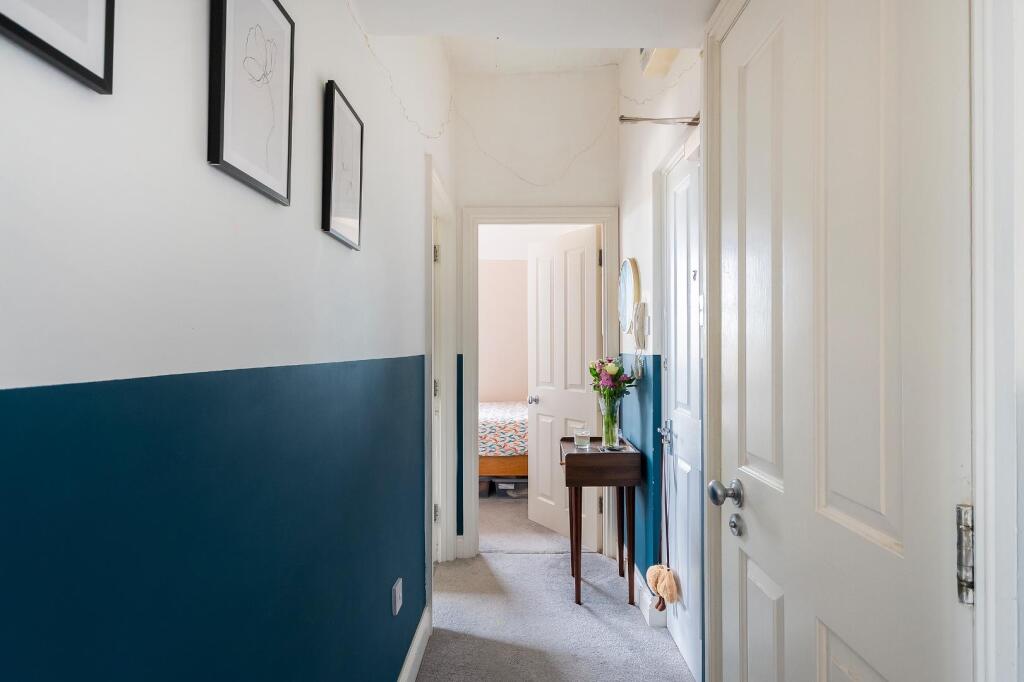 FK8HRD - Hallway B.jpg