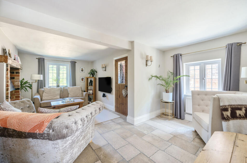 1311800-25-6853ee...