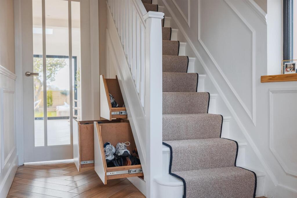 126 Brom Village Rd-42.jpg