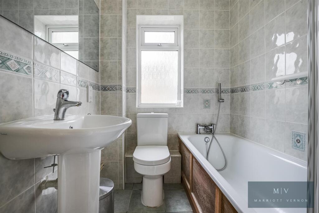 Hurstbourne Priors 22 MV-5.jpg