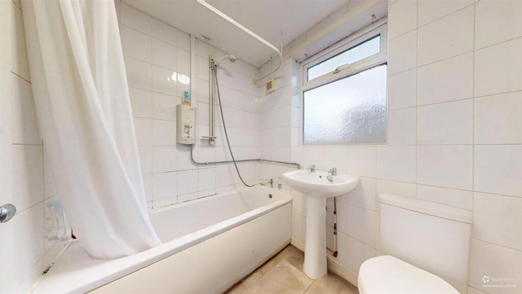 Berrys Lane Bathroom