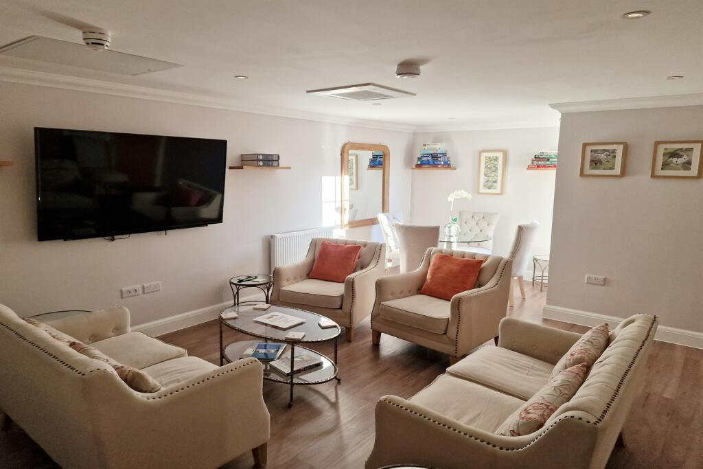 Communal lounge