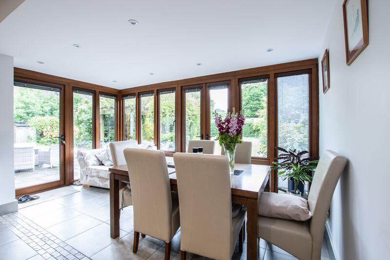 Breakfast room
