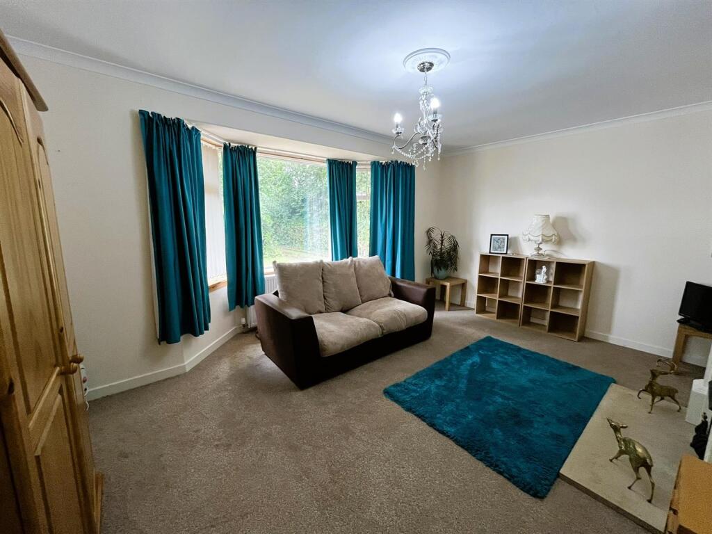 DINING ROOM/BEDROOM 3