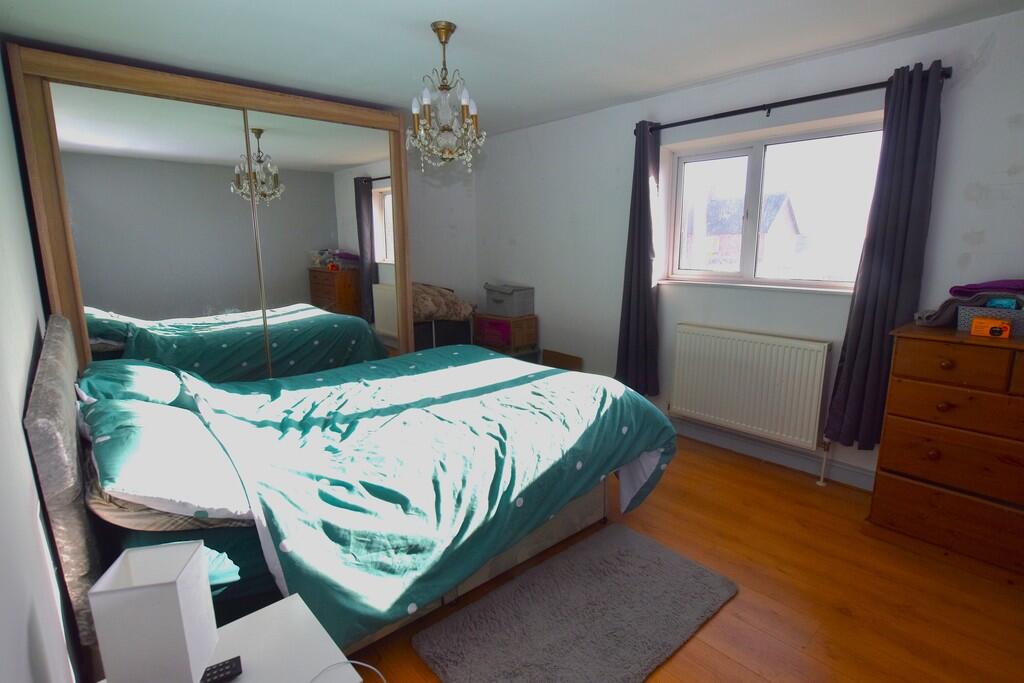 Bedroom 1b