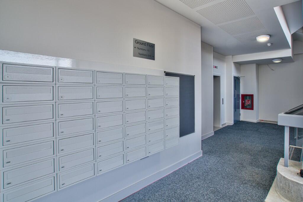 Entrance hallway 