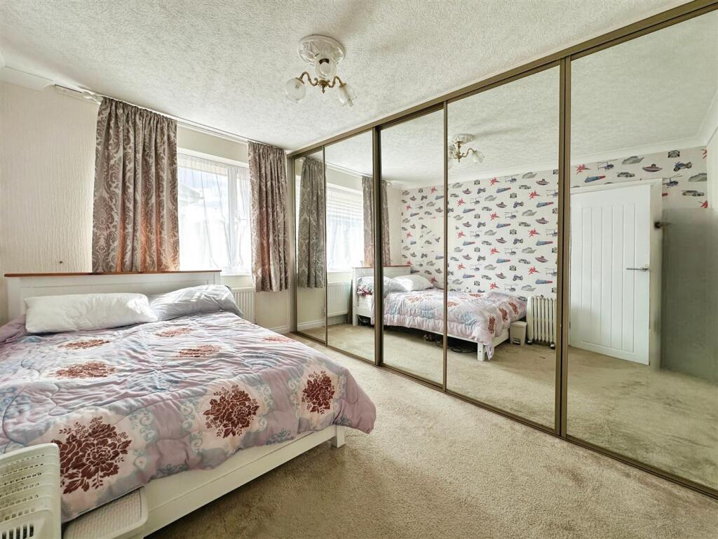 editedimage-3e870049-bb74-494e-a7f7-4a8e0545e570 2