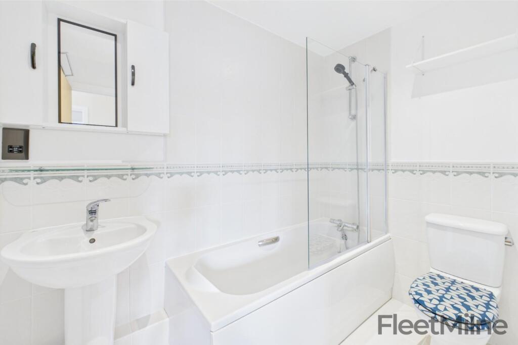 Main bathroom