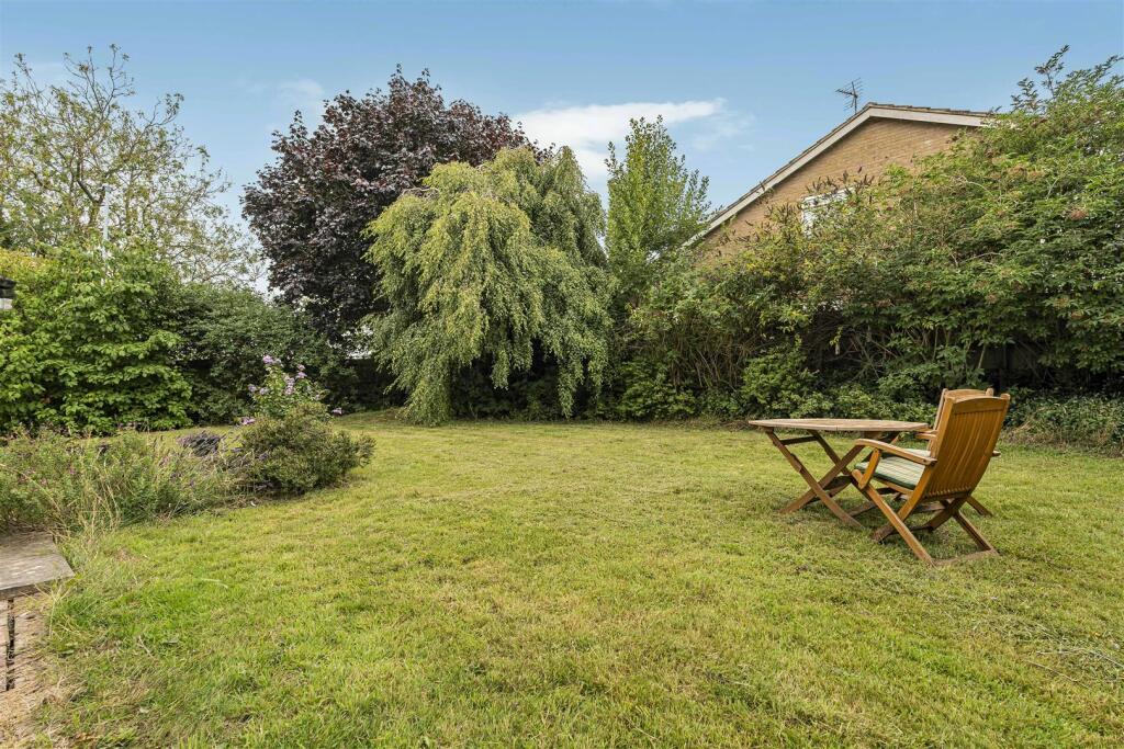 6 Grovelands