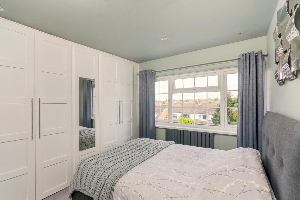 4R8DHE - Bedroom C.jpg