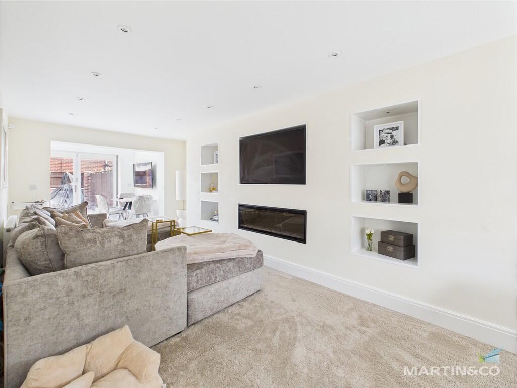 CAM03111G0-PR0315...