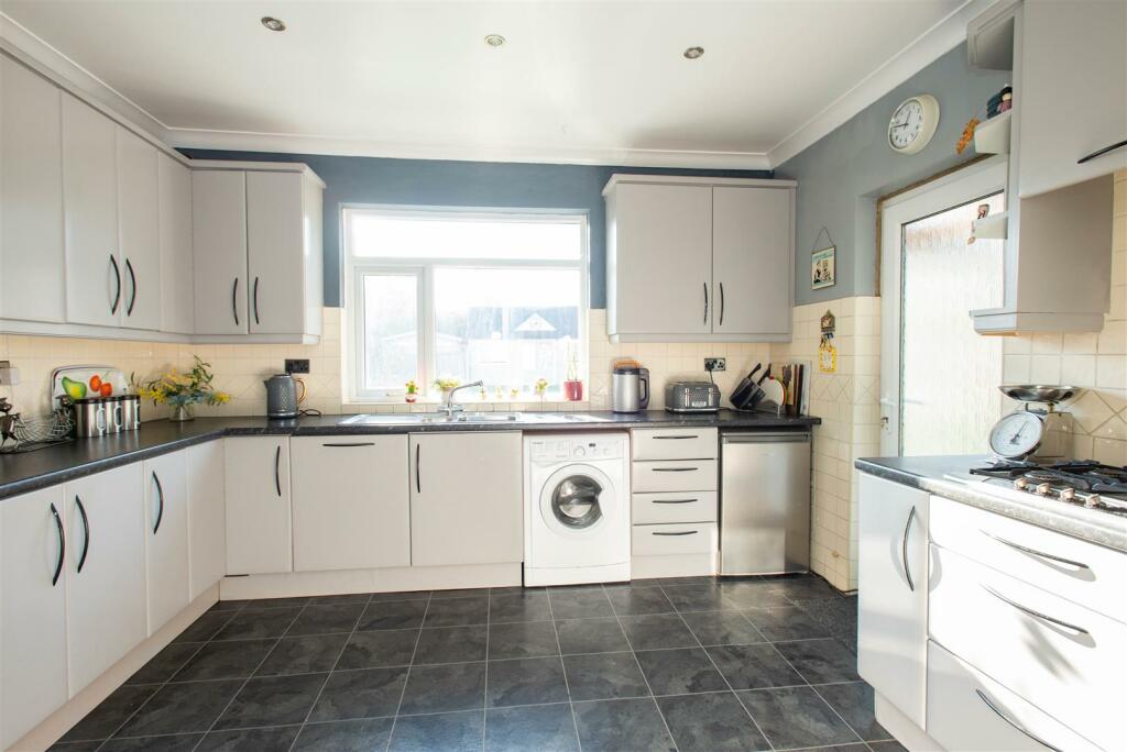 2024.11.26 142 Park Avenue, BR6 9EE-9412.jpg