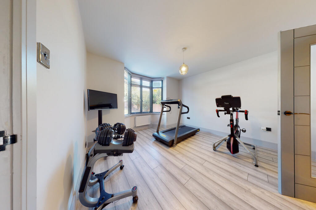 Gym/bedroom