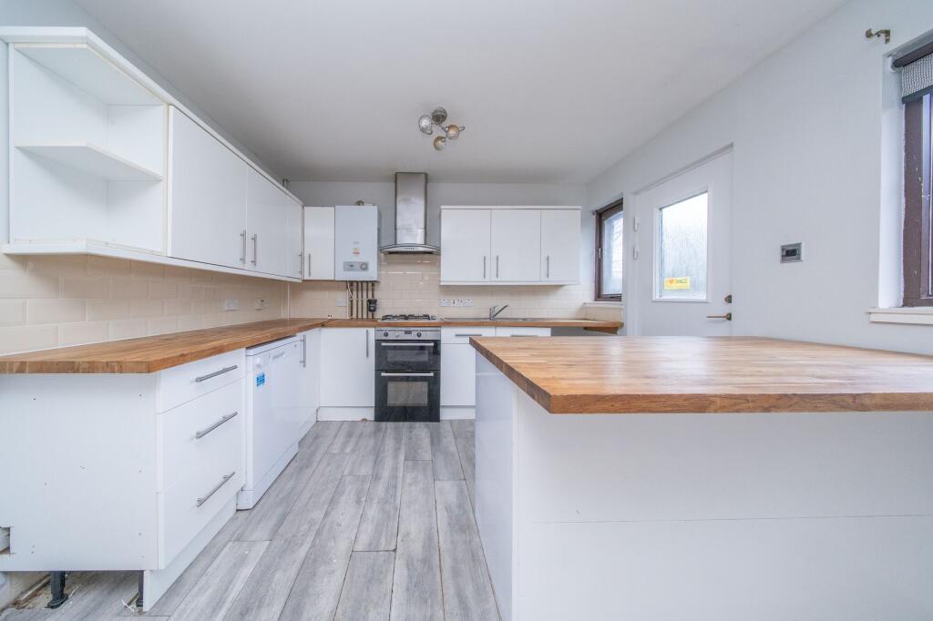 Kitchen/Dining