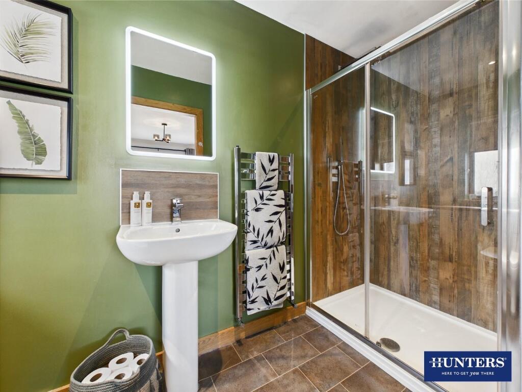 Master En-Suite