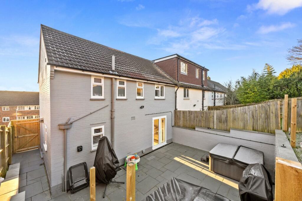 The Crestway, 43_017.jpg