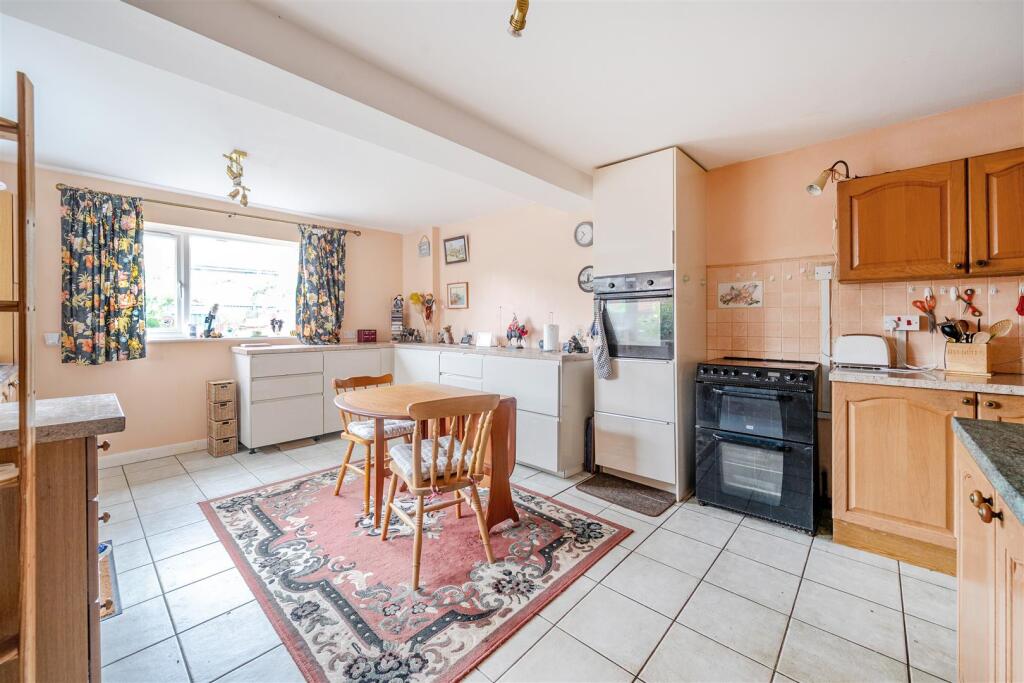 8 Sandyhome Road