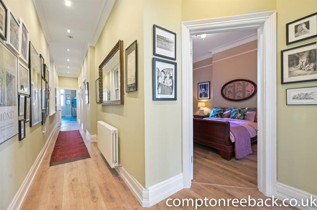 CR -  Elgin Mansions - Hallway3 (1).jpg