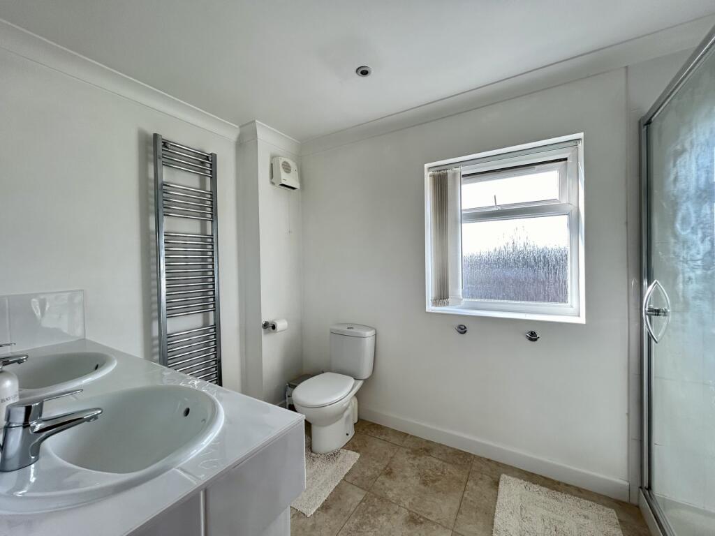 En suite 2