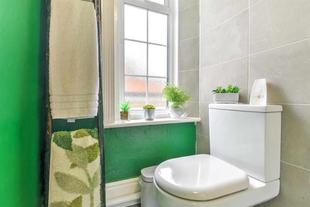 For Sale by Aspire Residential | Bath Road