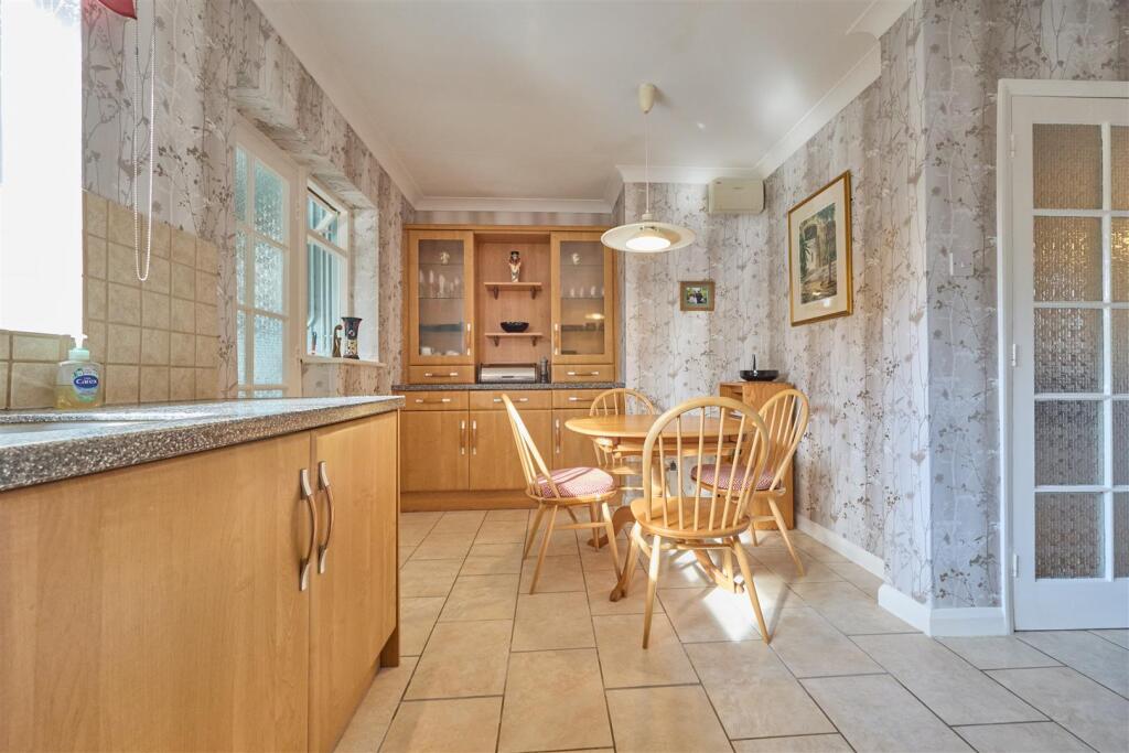 Station Road ES 5.jpg