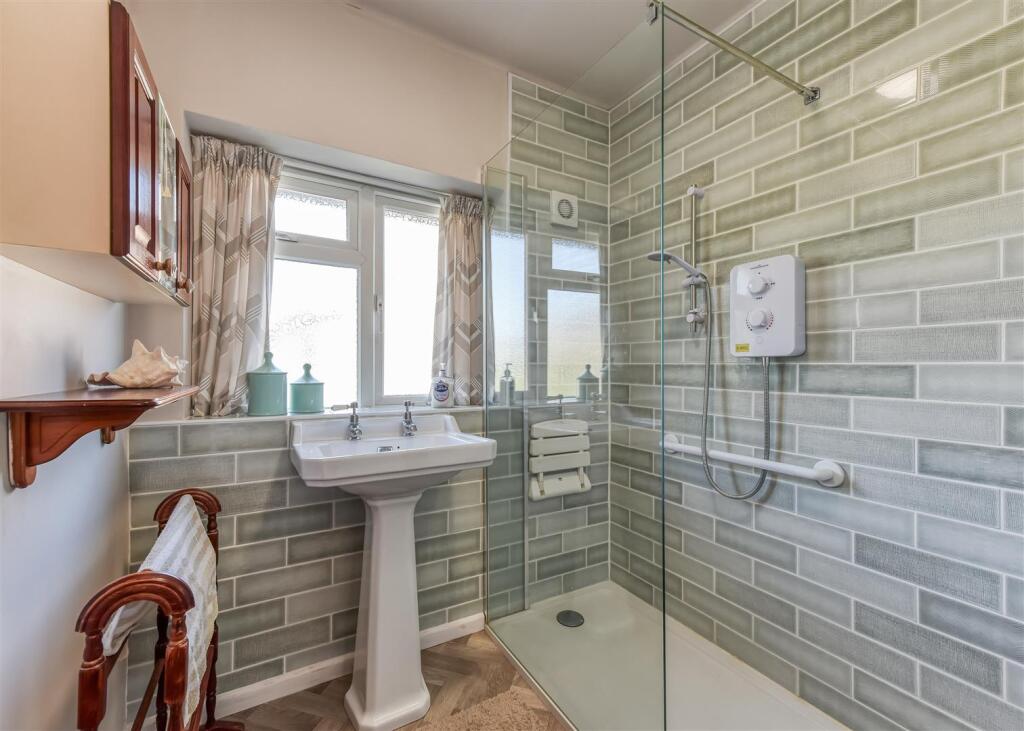 28 Springhill Park-shower room.jpg