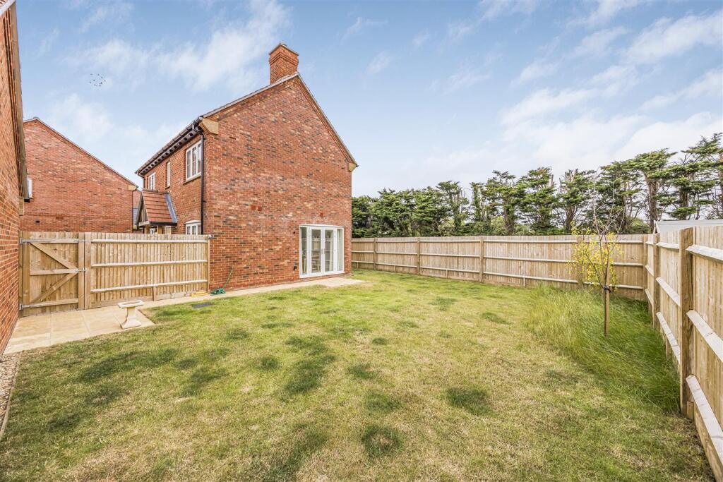 7 Cotton Way, Bedhampton-PorticoMarketing-SarahOli