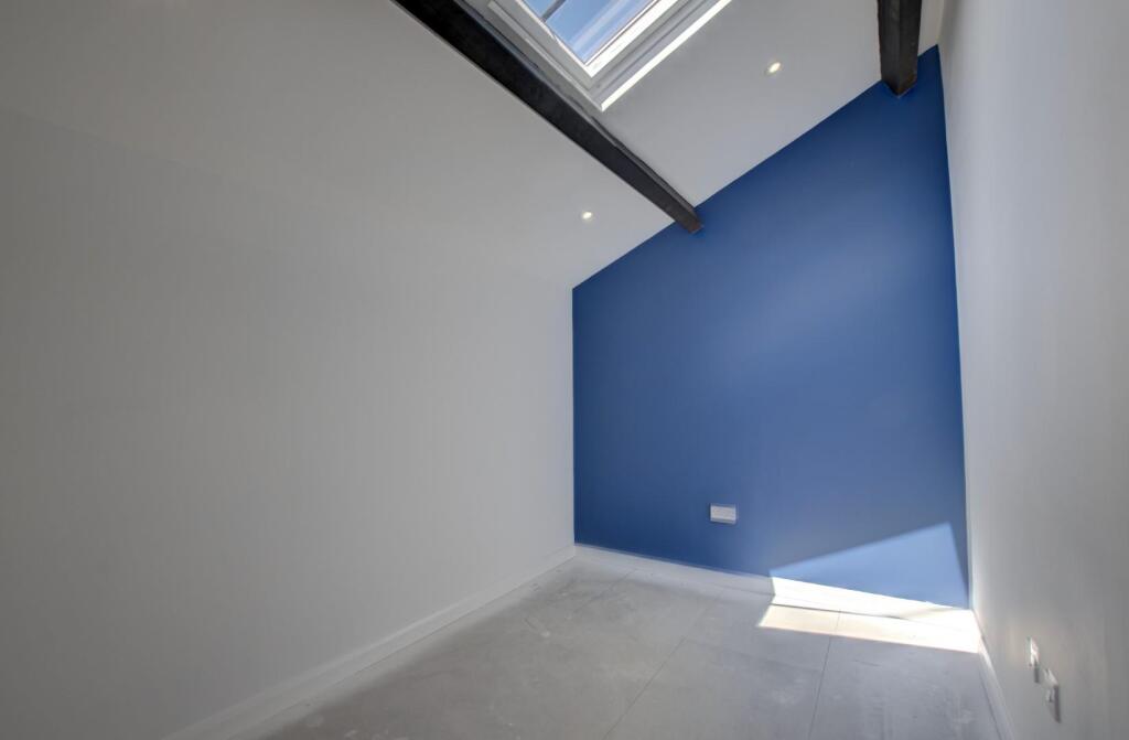 DSC_0099_100_101_102_Interior 2.jpg