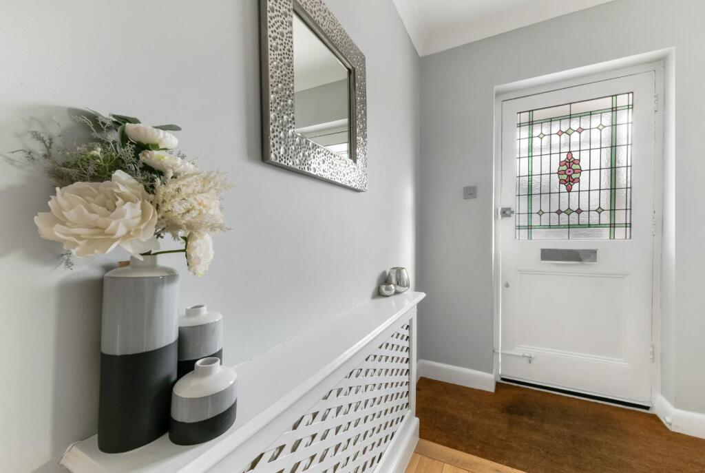 CASTLE AVENUE,  INTERNALS (14).jpg